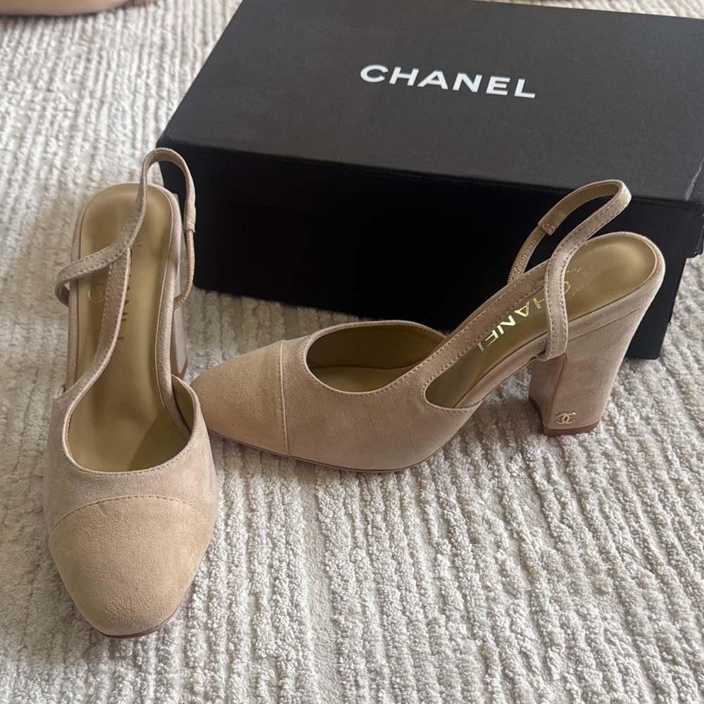 CHANEL Beige Suede Block Heel Slingback Pumps